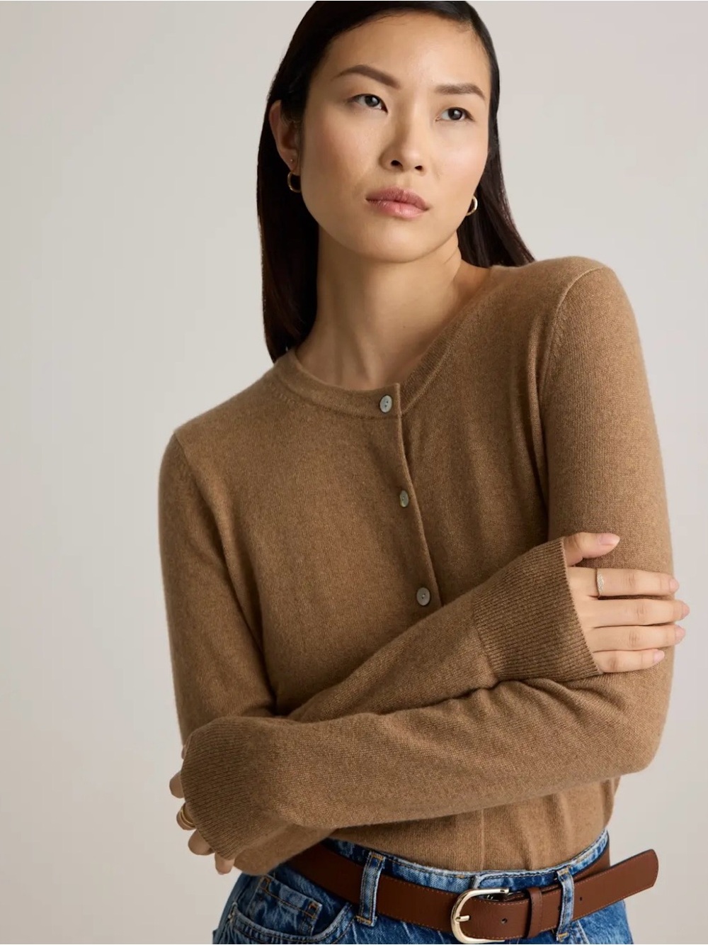 Quince Classic Crewneck Cashmere Cardigan - Camel Brown - Picture 4 of 4